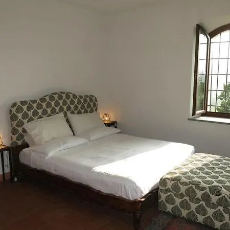 Vadonia Sleeps 12 Pool Wifi Semesterbostad
