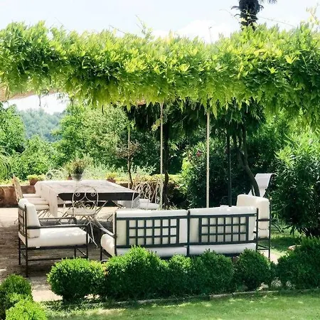 Vadonia Sleeps 12 Pool Wifi Semesterbostad *