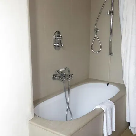 Vadonia Sleeps 12 Pool Wifi * Piea