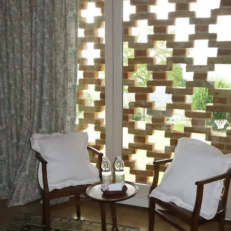 Vadonia Sleeps 12 Pool Wifi Semesterbostad *